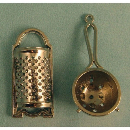 Metal Sieve & Grater - 1:12 scale