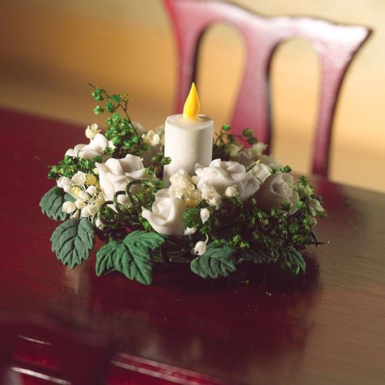 White & Green Table Decoration